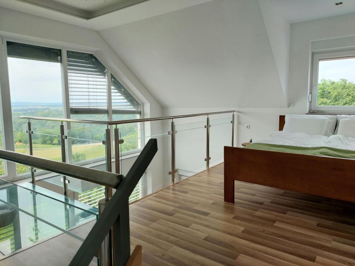 Apartma Vali Appartement Gradisca Buitenkant foto