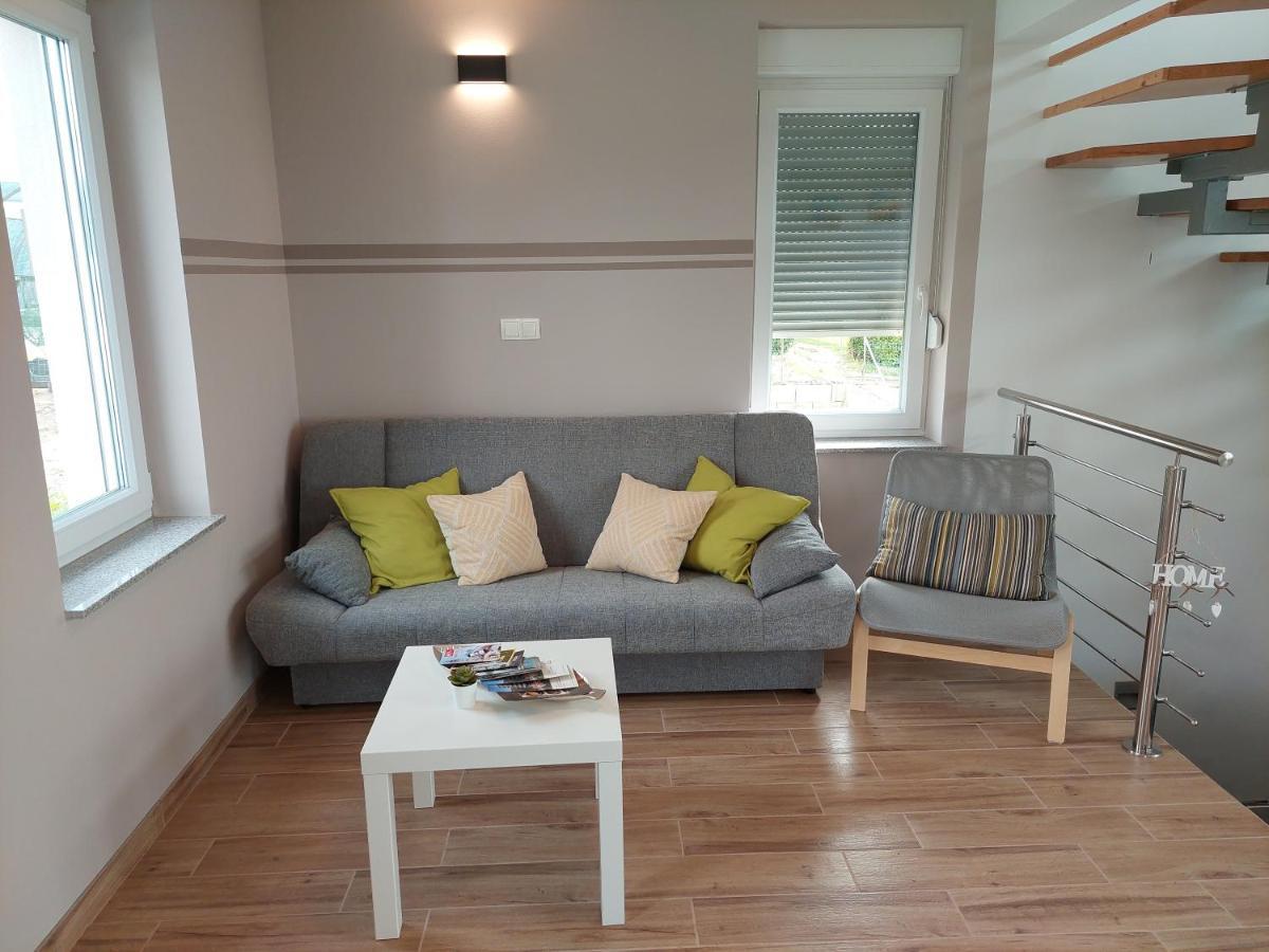 Apartma Vali Appartement Gradisca Buitenkant foto