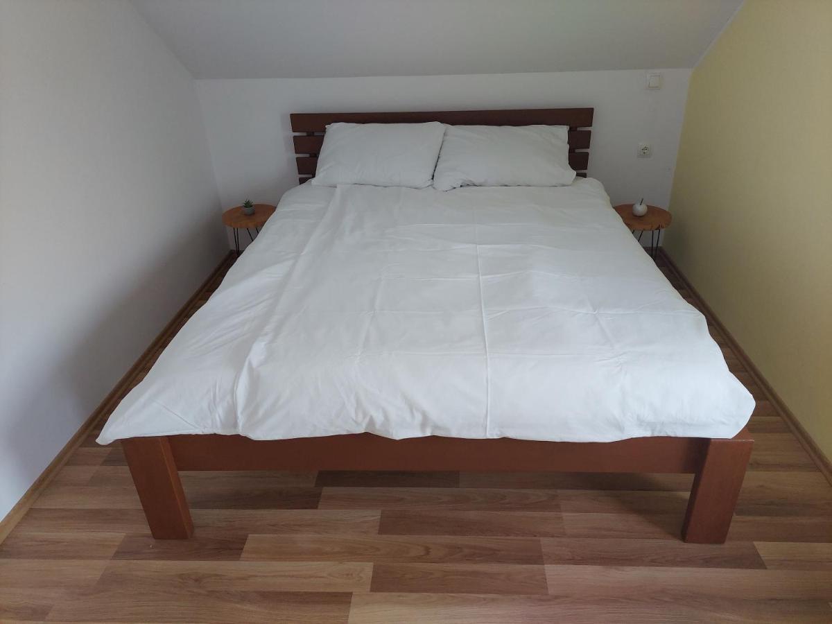 Apartma Vali Appartement Gradisca Buitenkant foto
